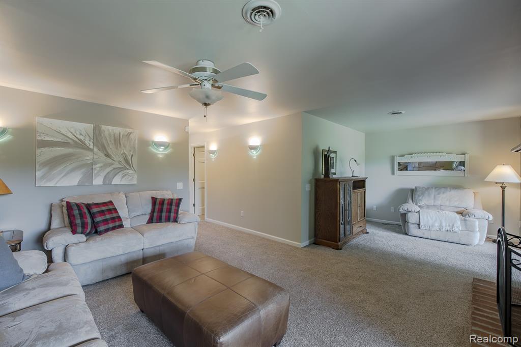 4780 Hillcrest Drive Property Photo 43