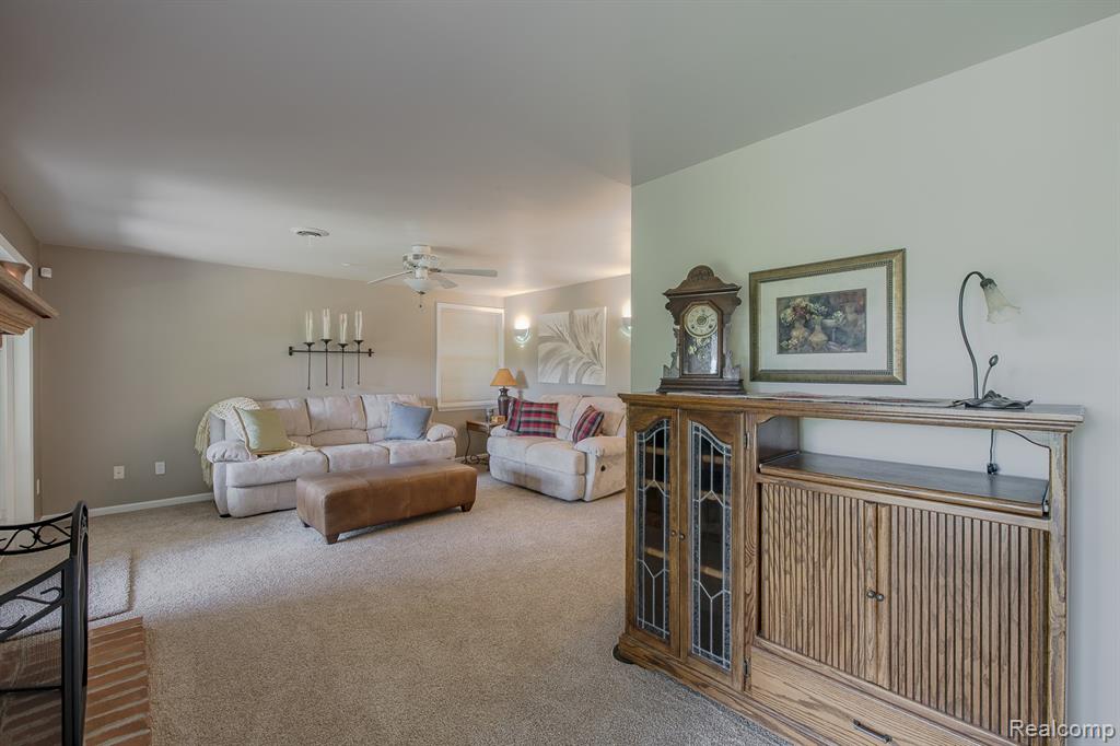 4780 Hillcrest Drive Property Photo 44