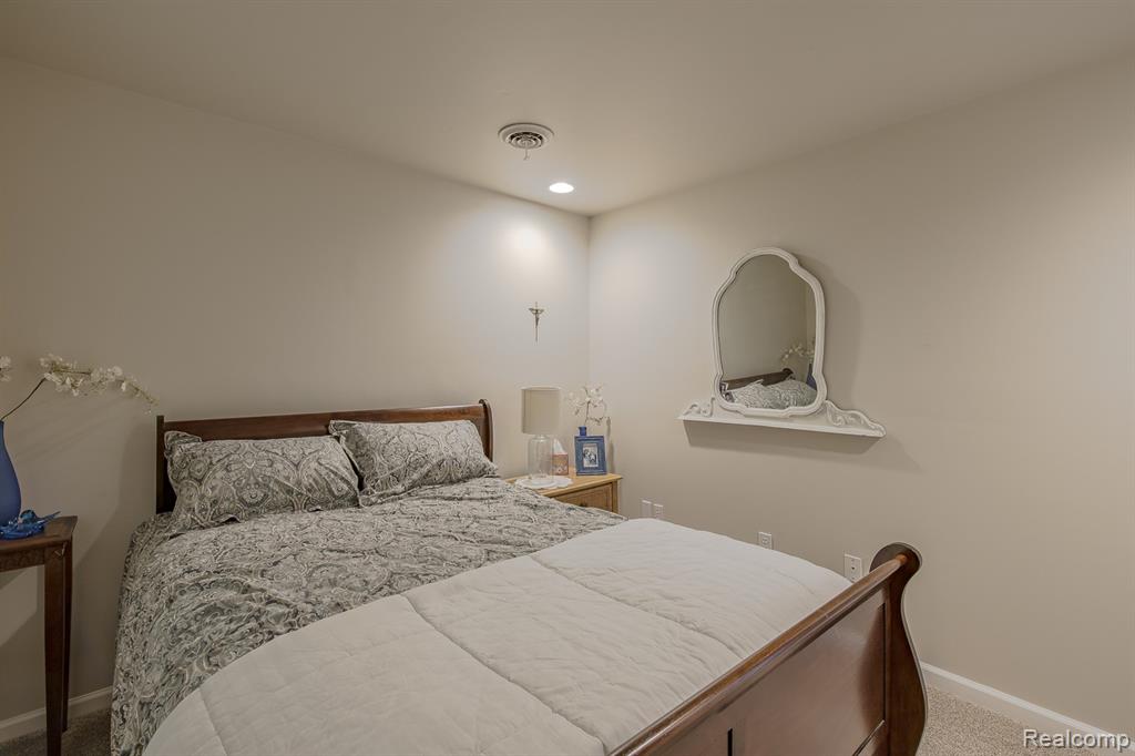 4780 Hillcrest Drive Property Photo 46