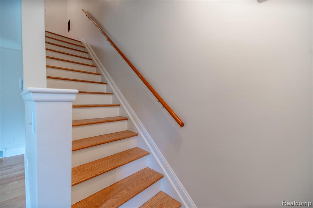 502 W Houstonia Avenue Property Photo 11