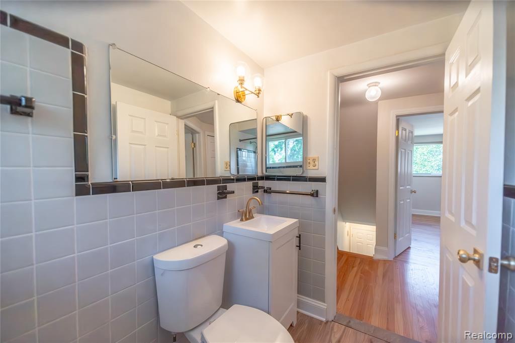 502 W Houstonia Avenue Property Photo 16