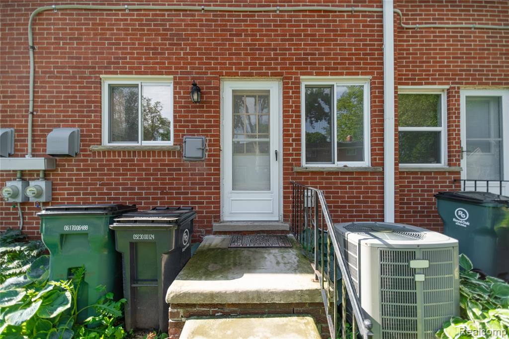 502 W Houstonia Avenue Property Photo 19