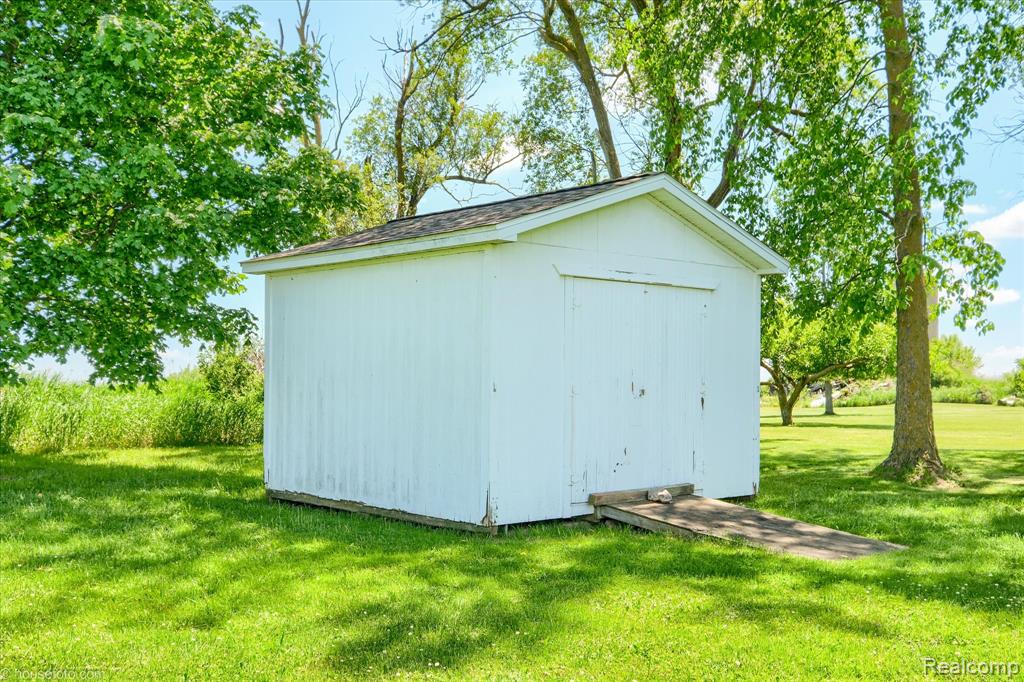 3909 S Van Dyke Road Property Photo 37