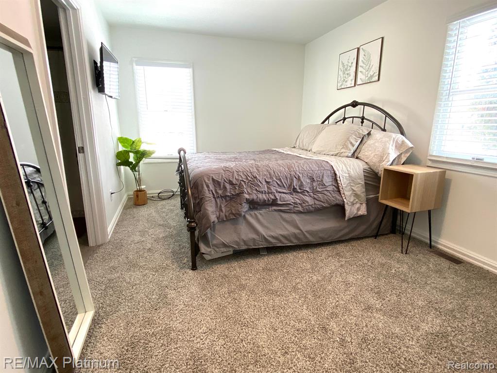 505 E Frank Street Property Photo 17