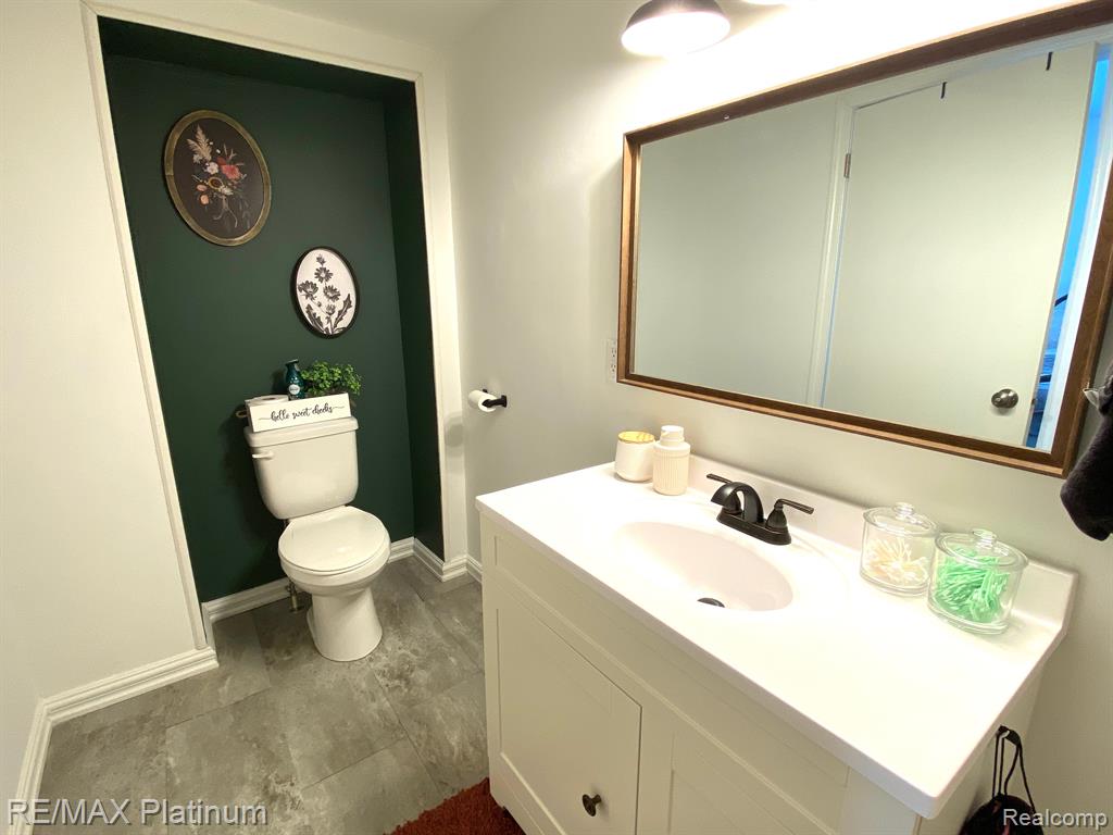 505 E Frank Street Property Photo 18