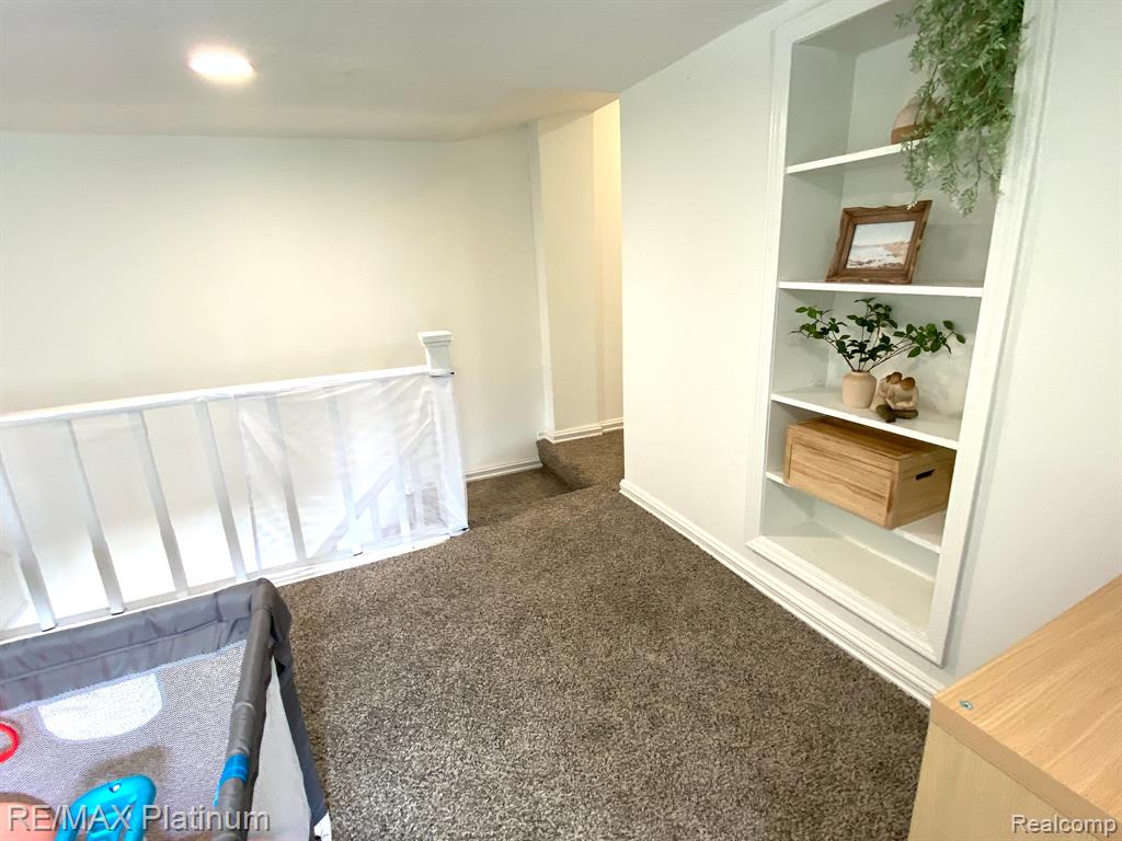 505 E Frank Street Property Photo 21