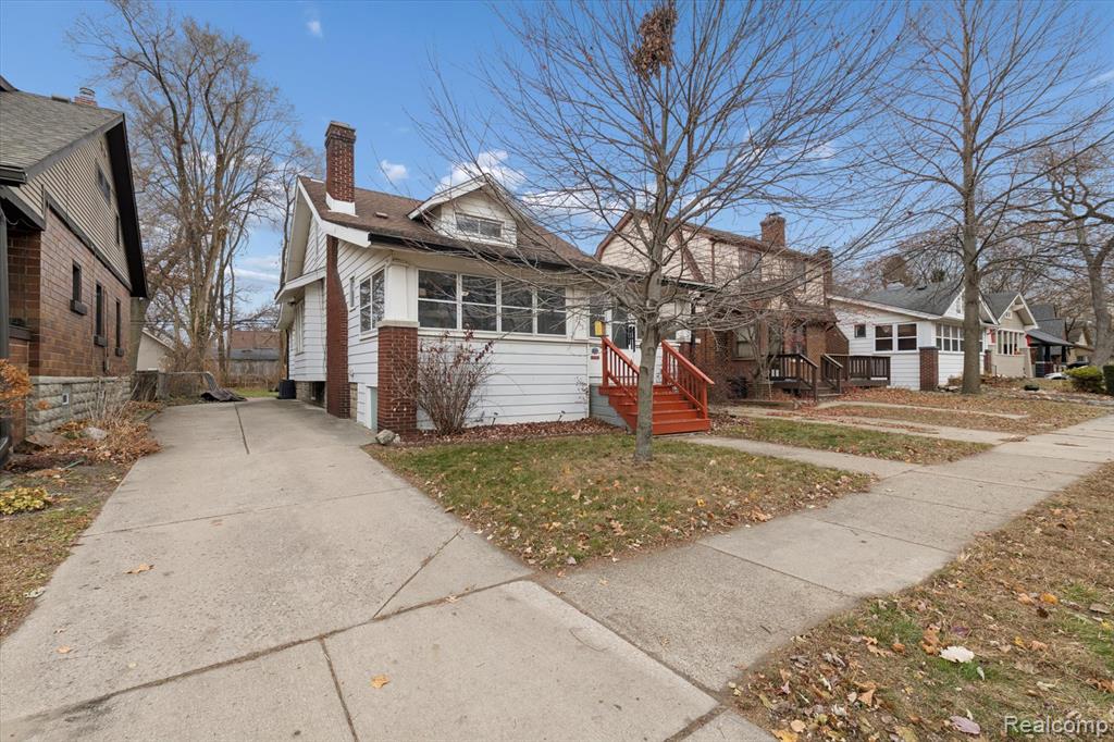 265 E Lewiston Avenue Property Photo 2