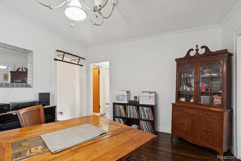 265 E Lewiston Avenue Property Photo 16