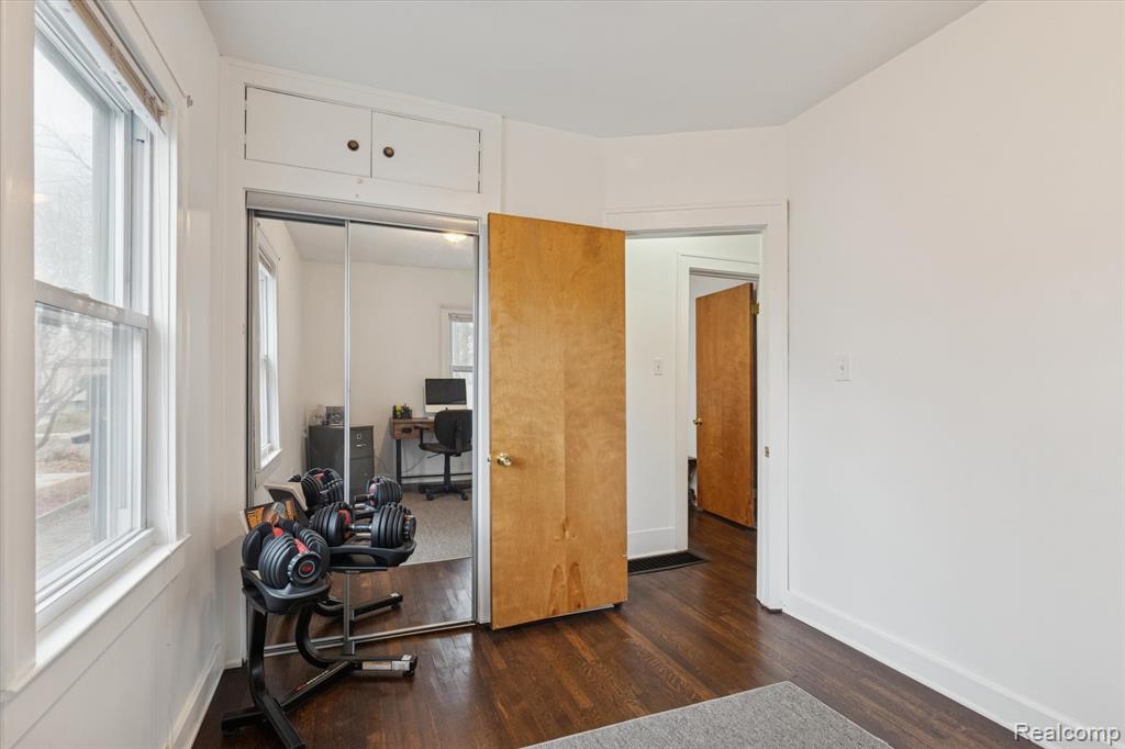 265 E Lewiston Avenue Property Photo 33