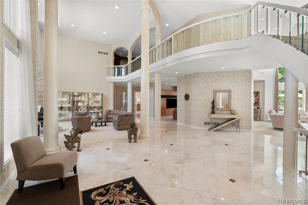 8479 Misty Meadows Property Photo 6