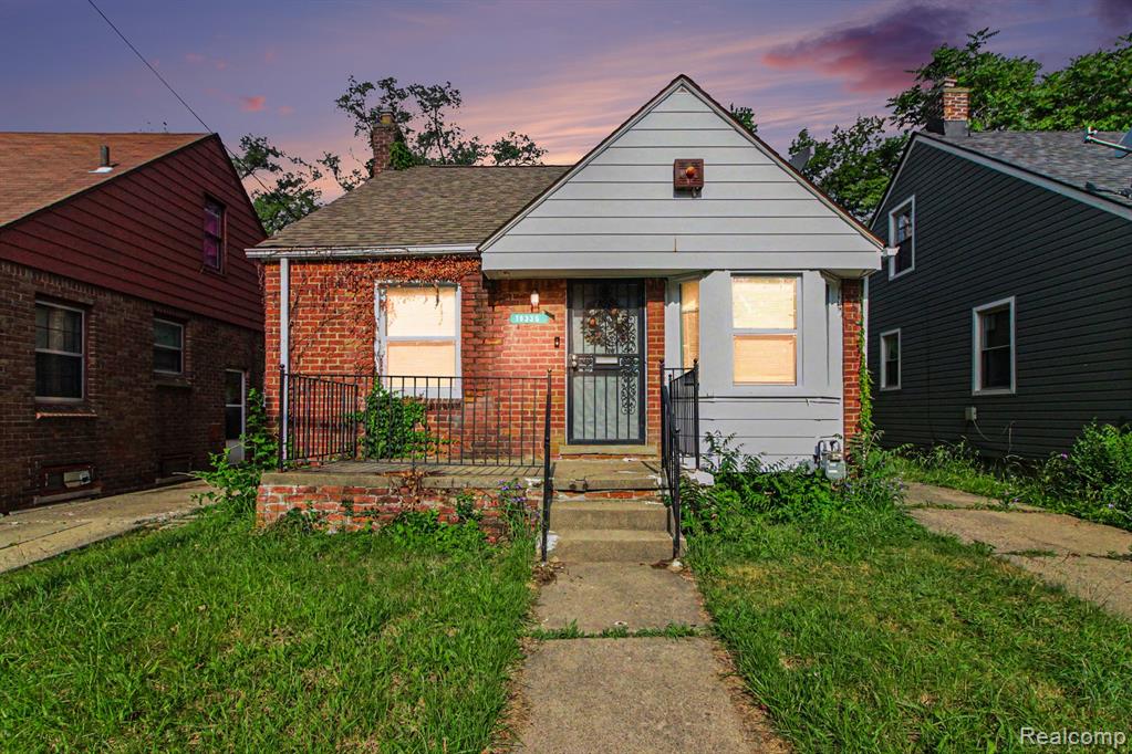 19335 Rutherford Street Property Photo 1
