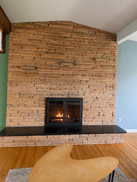 25887 Curie Avenue Property Photo 6