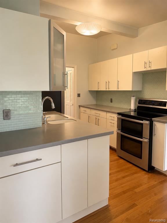 25887 Curie Avenue Property Photo 8