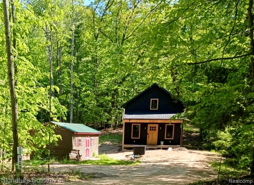 229 Forest Trail Property Photo 1