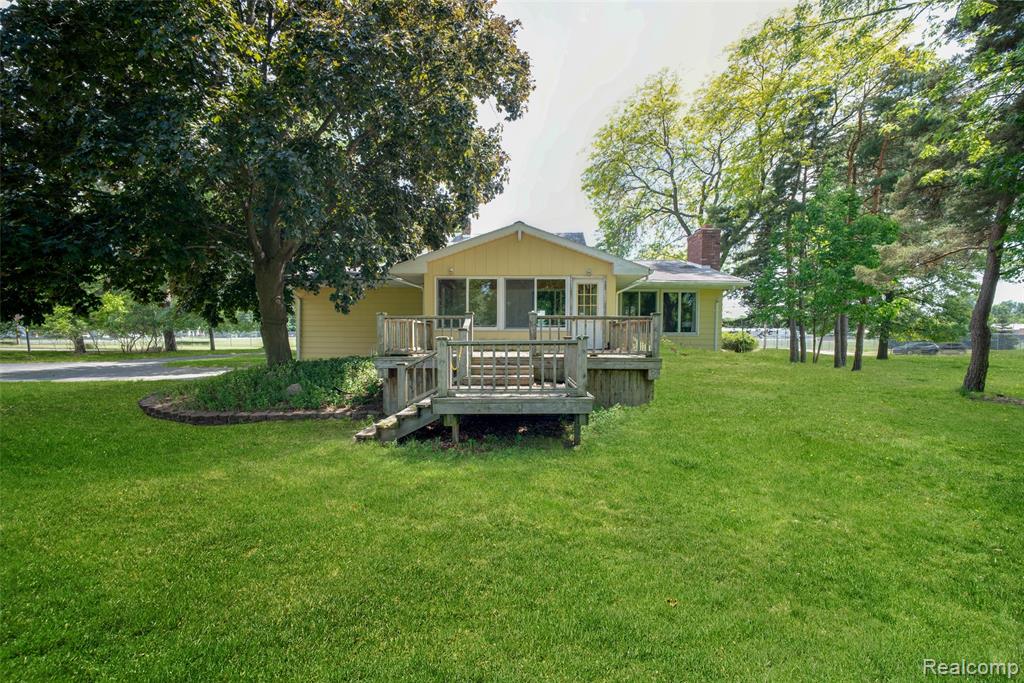 607 E King Street Property Photo 7