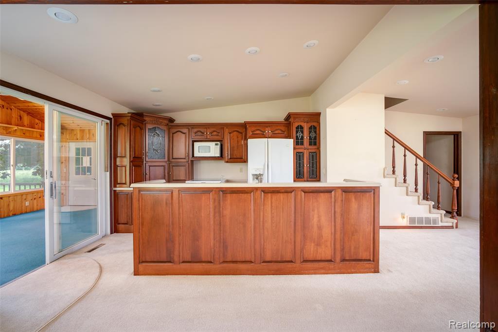607 E King Street Property Photo 14
