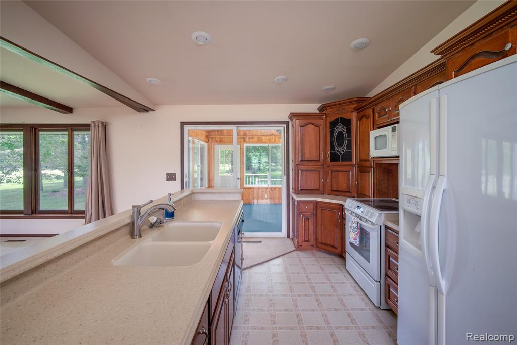 607 E King Street Property Photo 15