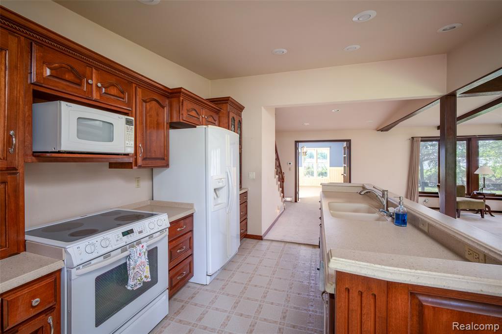 607 E King Street Property Photo 16
