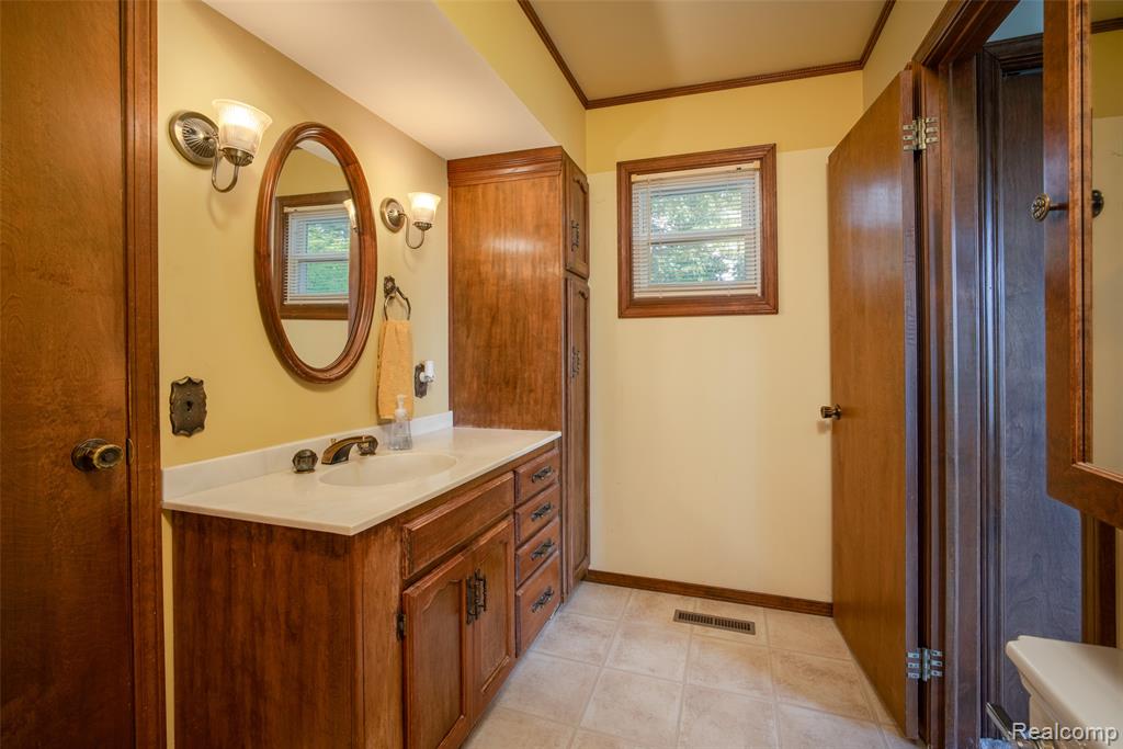 607 E King Street Property Photo 20
