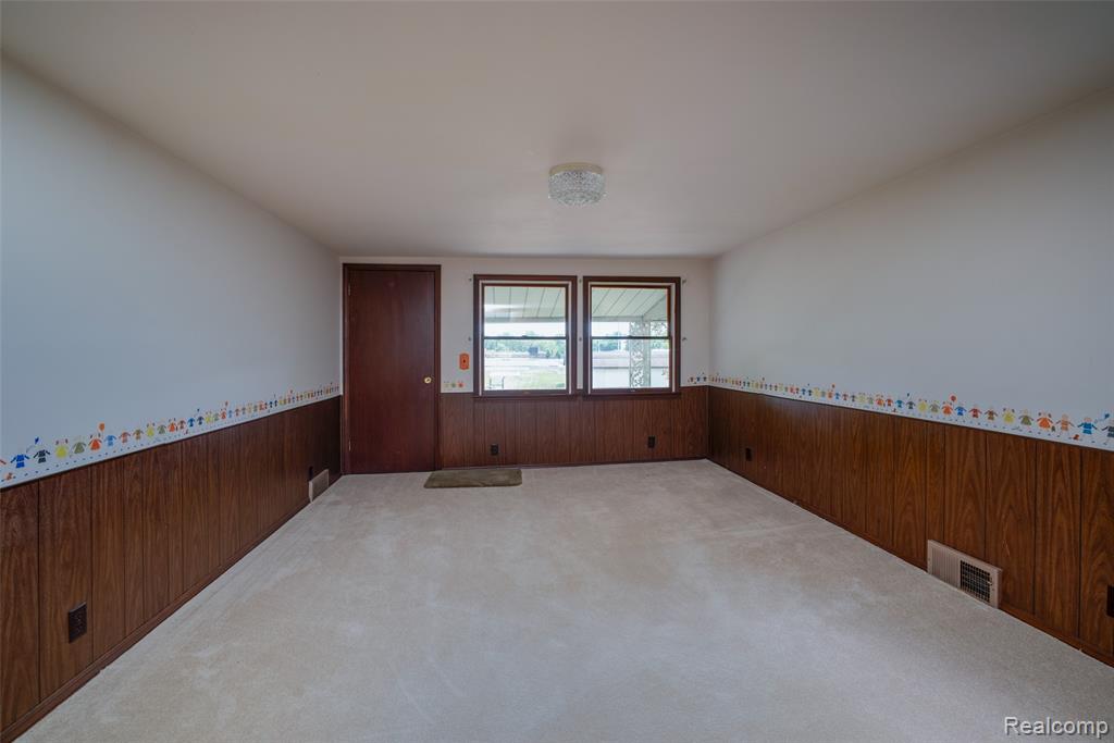 607 E King Street Property Photo 25