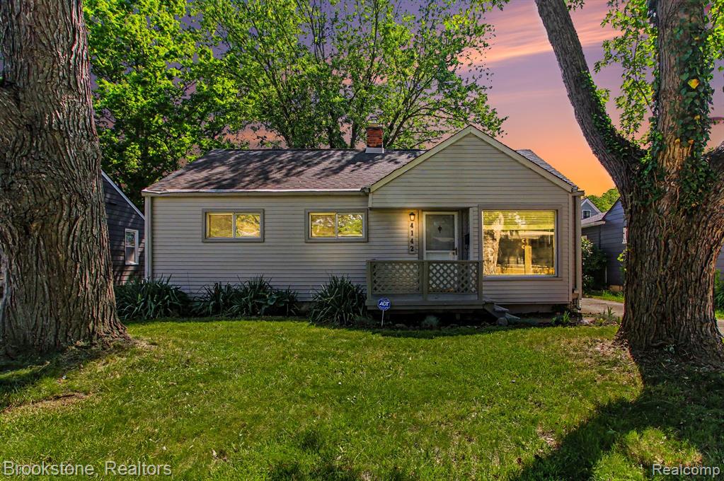 4142 Royal Avenue Property Photo 1