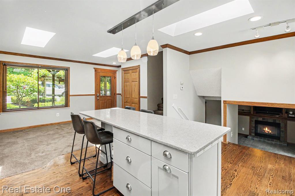 520 W Huron Street Property Photo 5