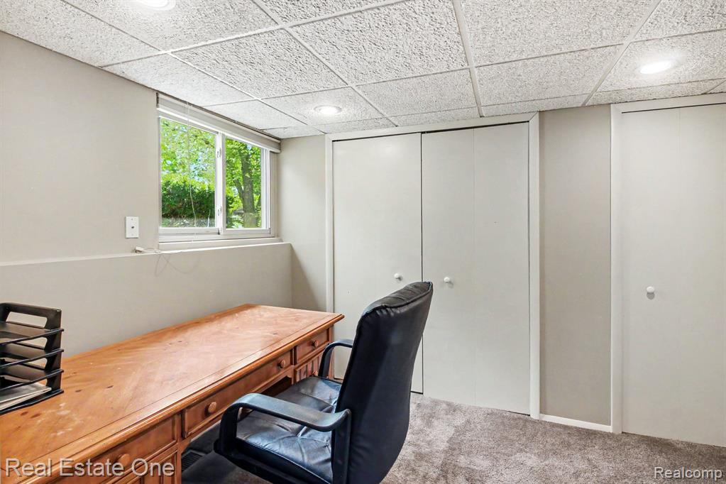 520 W Huron Street Property Photo 15