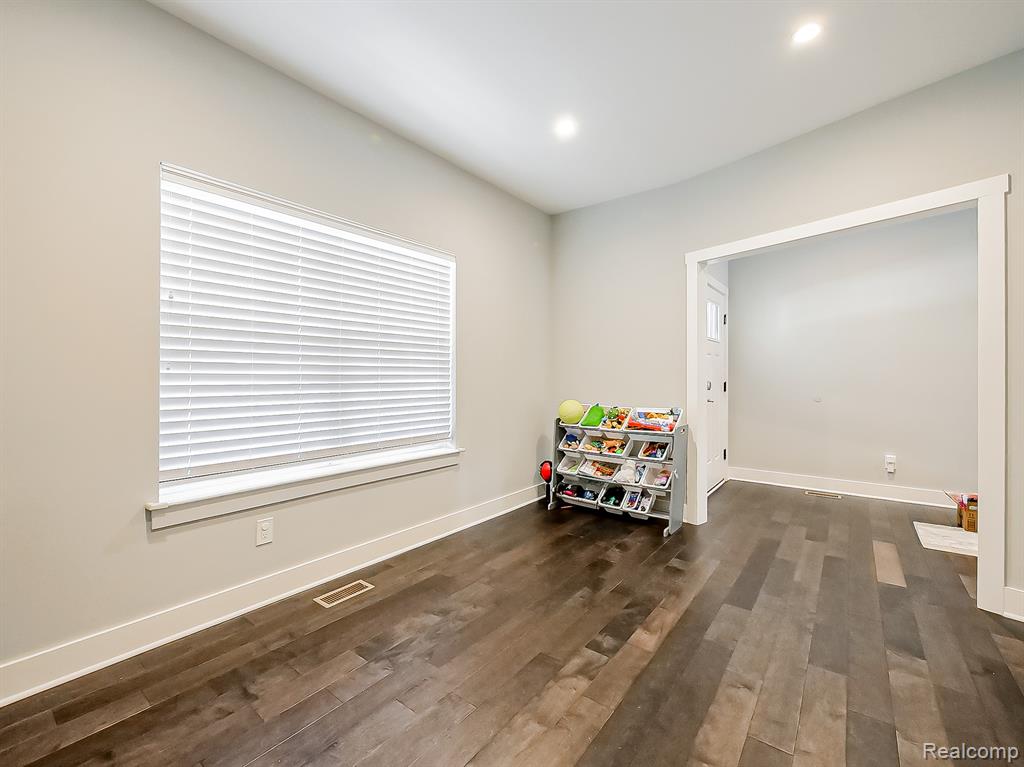1724 Taylor Avenue Property Photo 14