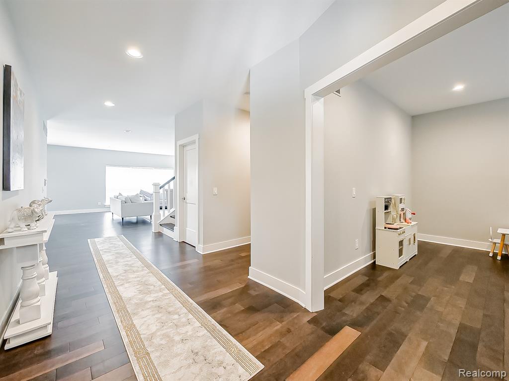 1724 Taylor Avenue Property Photo 15