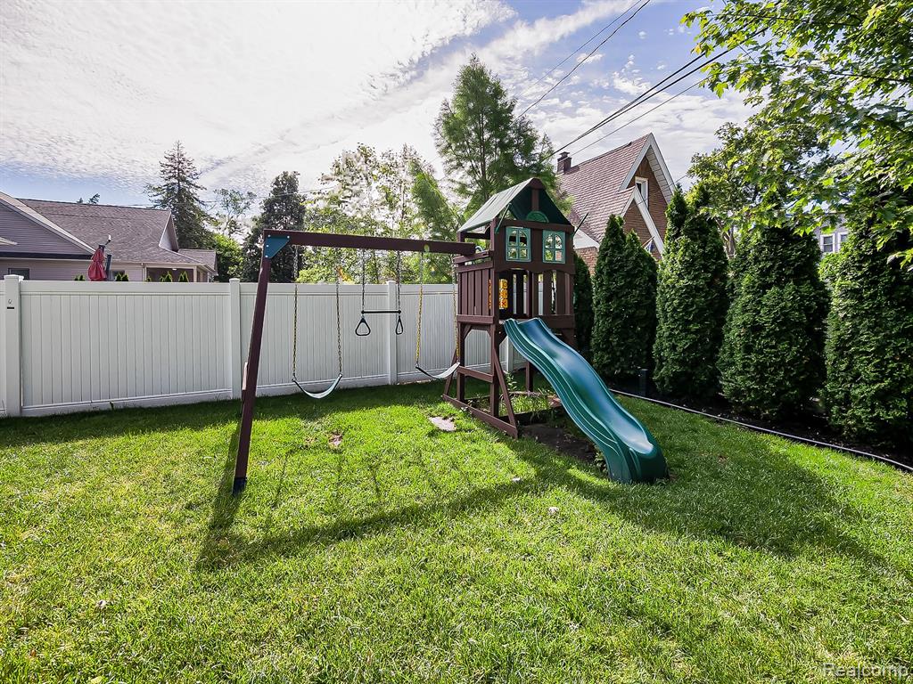 1724 Taylor Avenue Property Photo 57