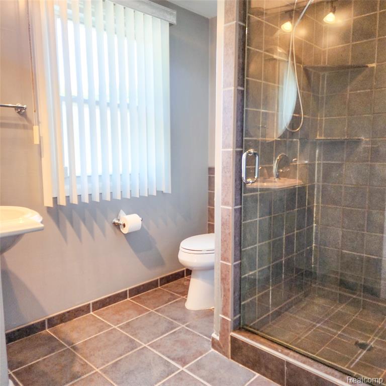 17020 Pennsylvania Street Property Photo 13