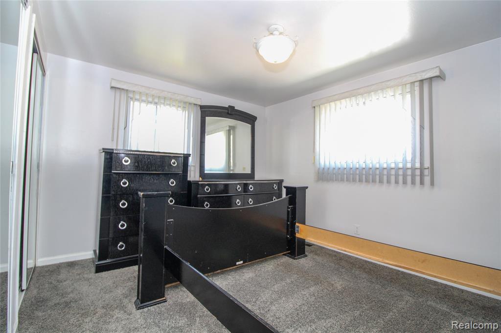17020 Pennsylvania Street Property Photo 17