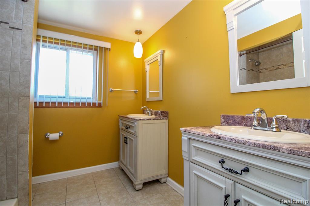 17020 Pennsylvania Street Property Photo 27