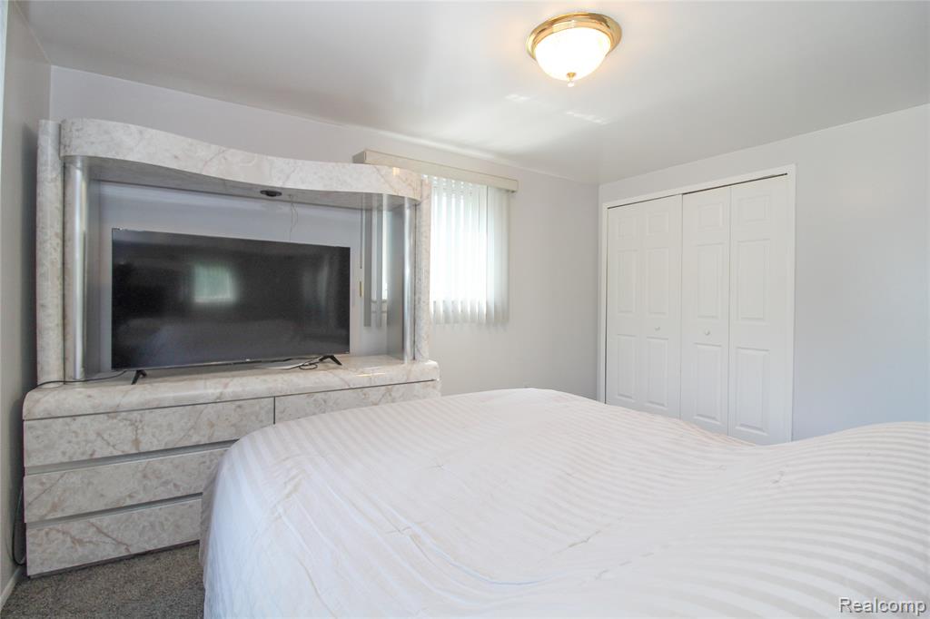 17020 Pennsylvania Street Property Photo 30