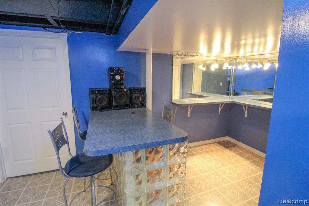 17020 Pennsylvania Street Property Photo 34