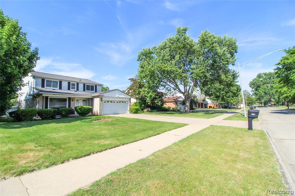 17020 Pennsylvania Street Property Photo 48