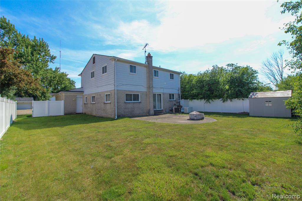 17020 Pennsylvania Street Property Photo 61