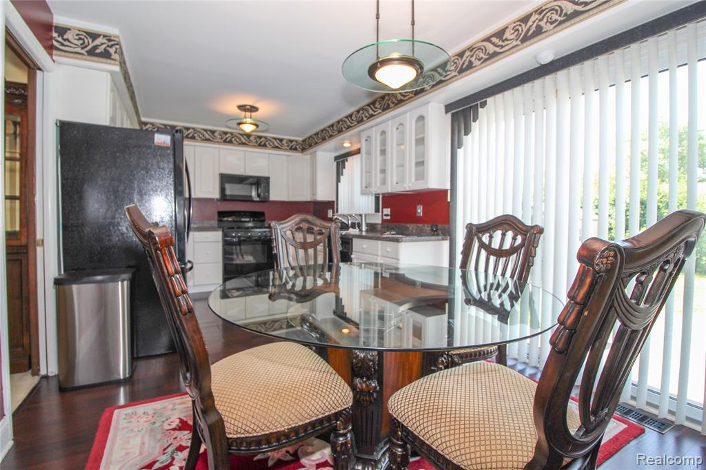 17020 Pennsylvania Street Property Photo 62