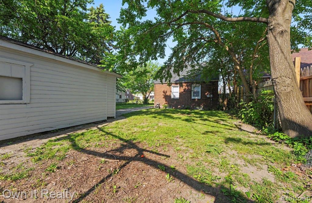 20450 Bramford Street Property Photo 2