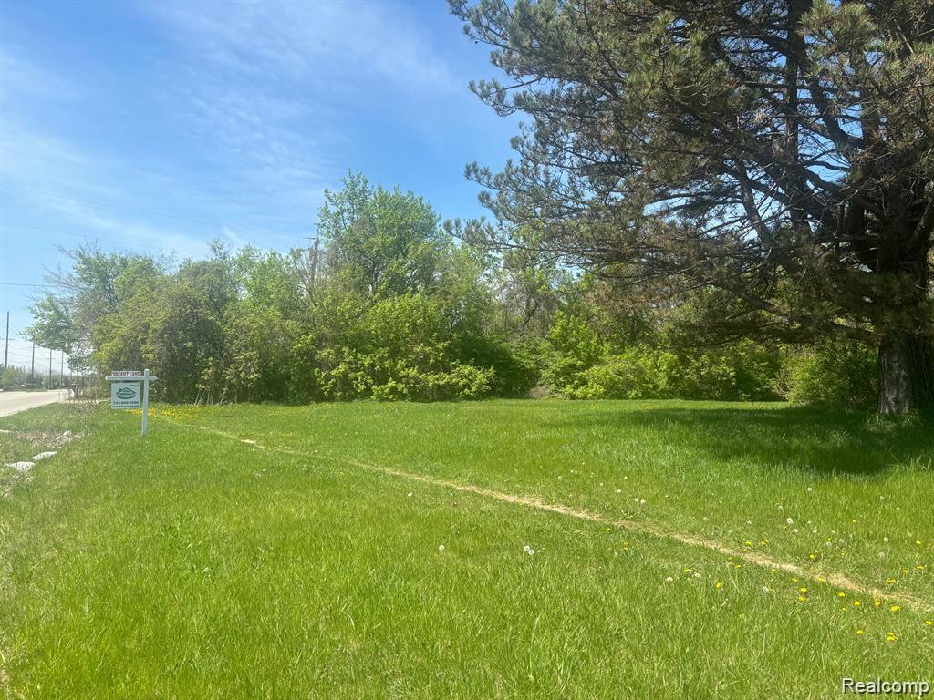 0000 Ecorse Property Photo 9
