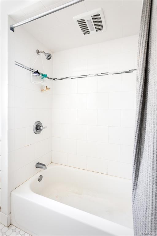 1042 Wayburn Street Property Photo 19
