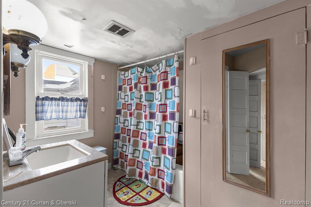 13011 Telegraph Road Property Photo 8