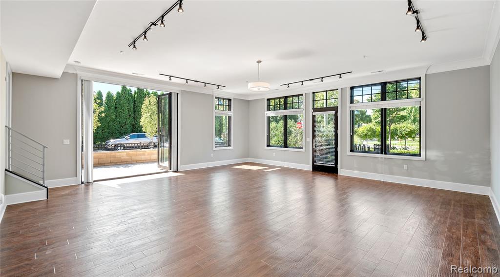 451 S Eton Street Property Photo 3