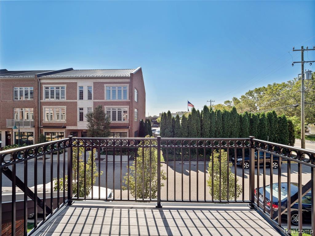 451 S Eton Street Property Photo 7