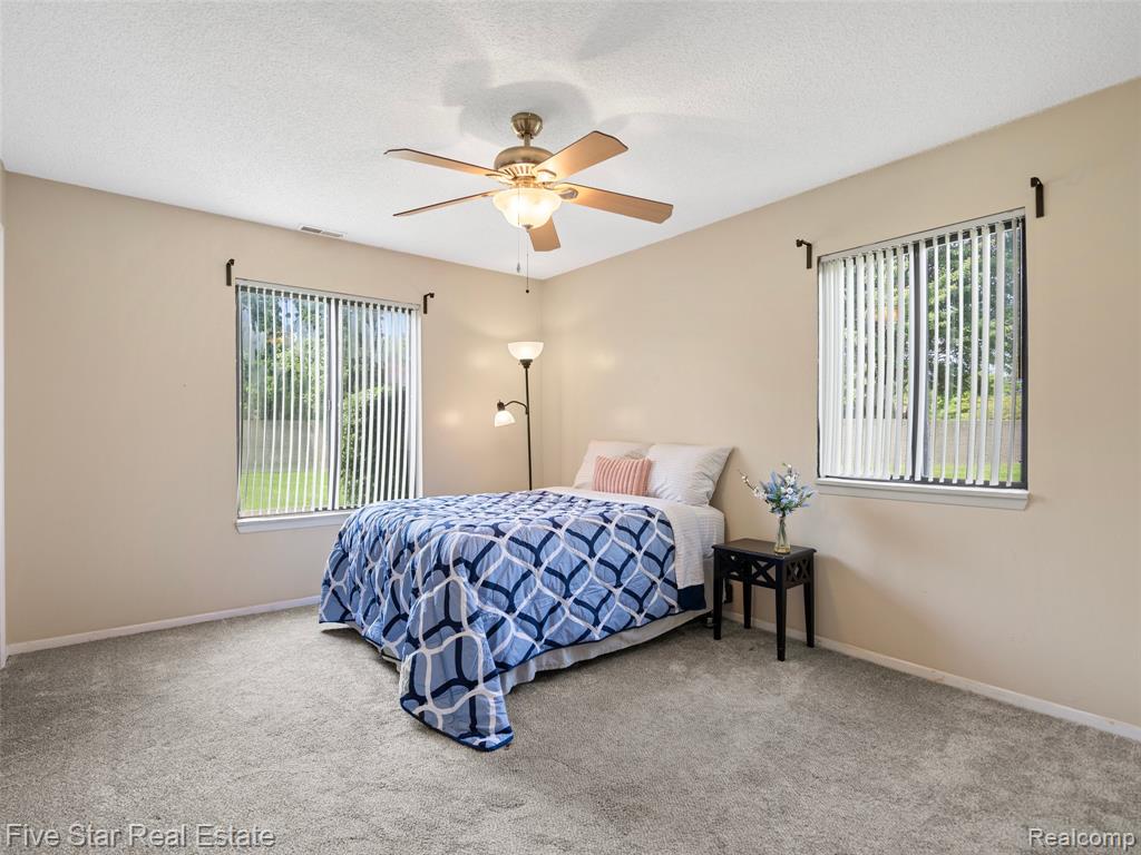 15012 Island Drive Property Photo 9