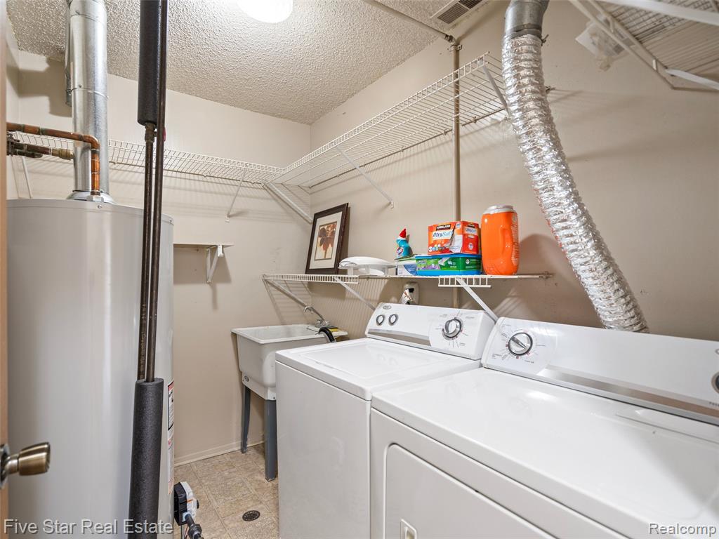 15012 Island Drive Property Photo 11