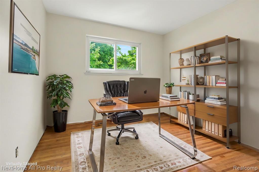 14242 Park Street Property Photo 19
