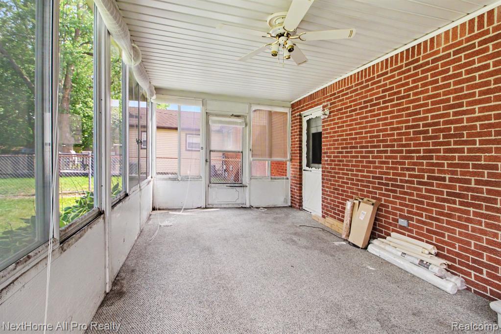 14242 Park Street Property Photo 23