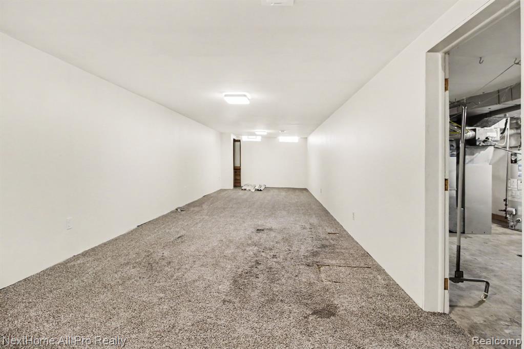 14242 Park Street Property Photo 28