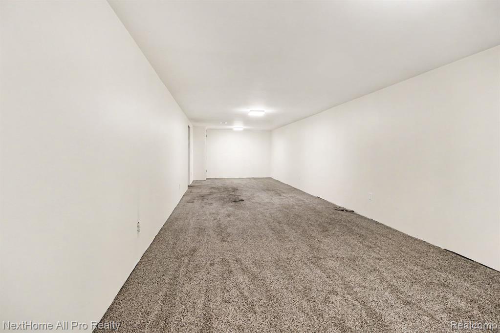 14242 Park Street Property Photo 29